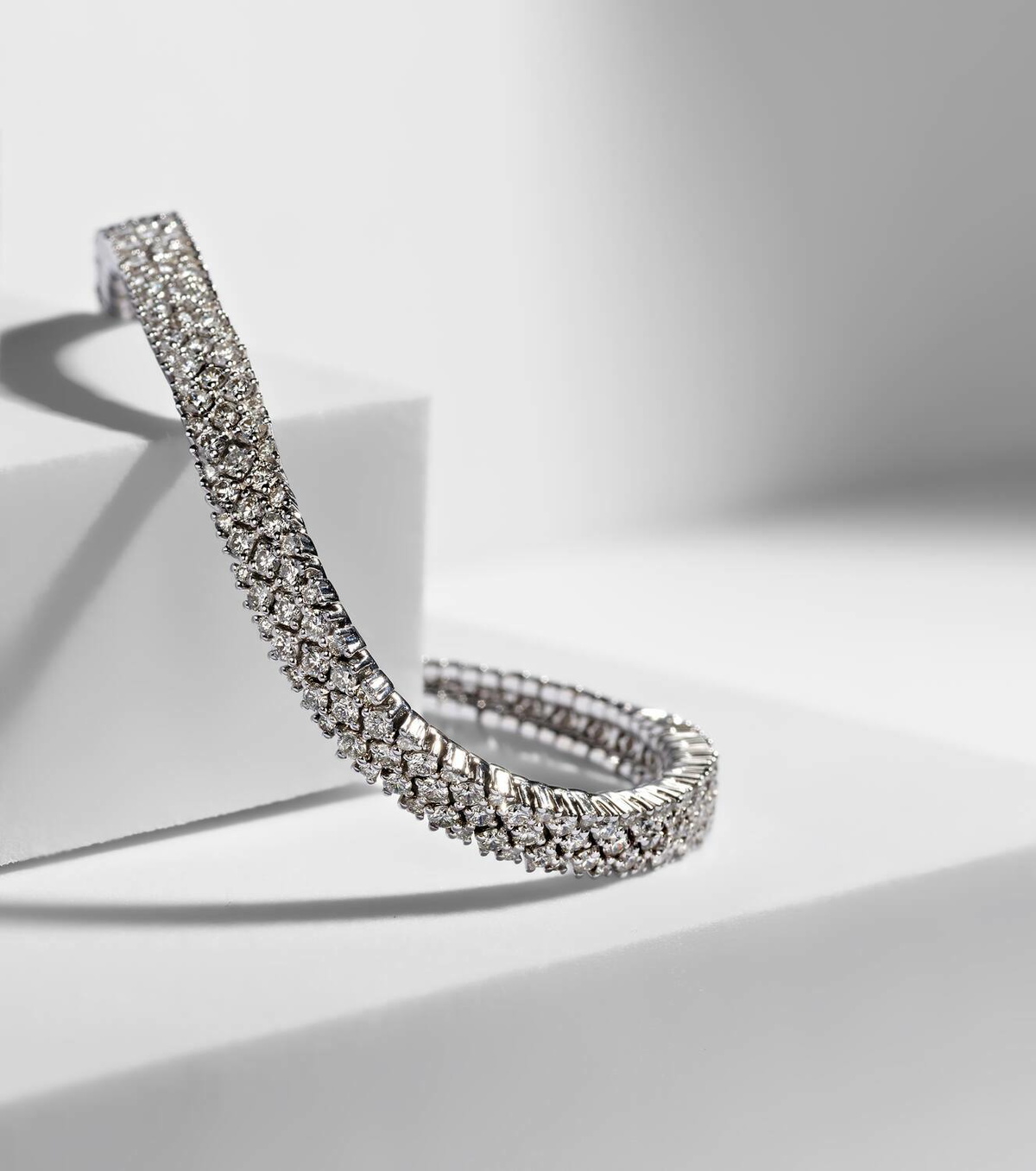 Shay Jewelry Diamond Mesh Stretch 18kt white gold bracelet with diamonds