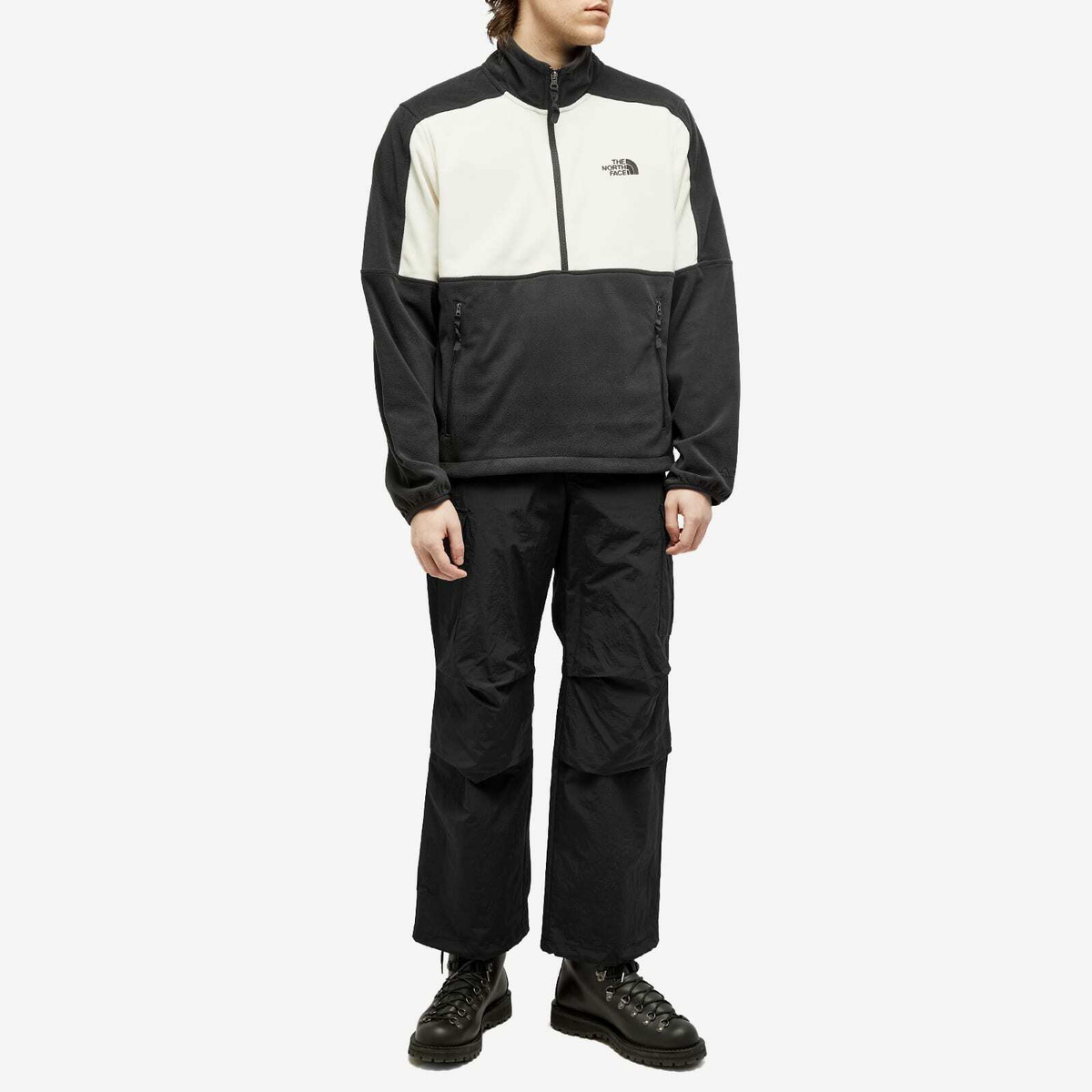 The North Face Men's Polartec 100 Quarter Zip Fleece in Gardenia White/Tnf  Black