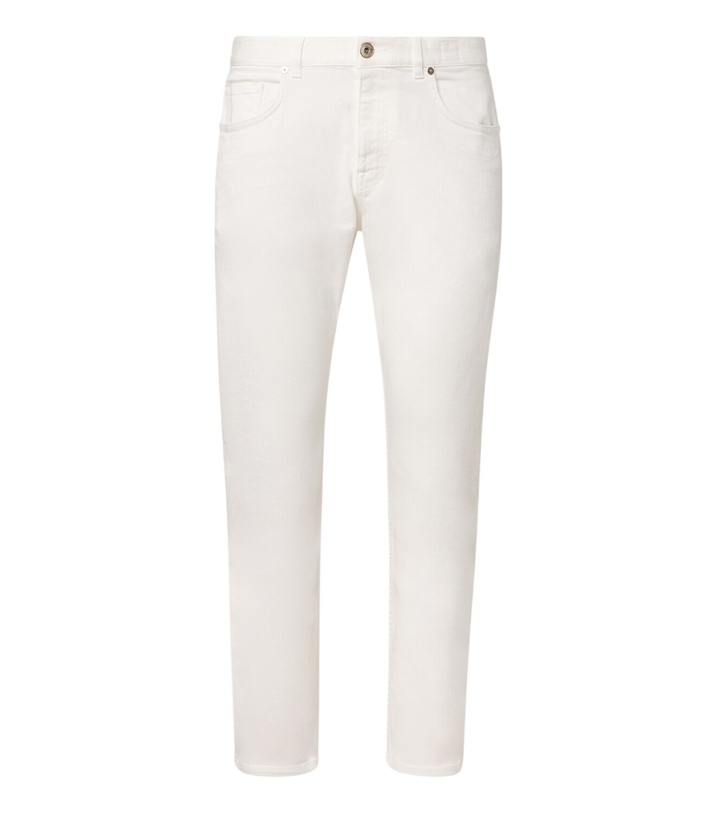 Photo: Eleventy Slim jeans
