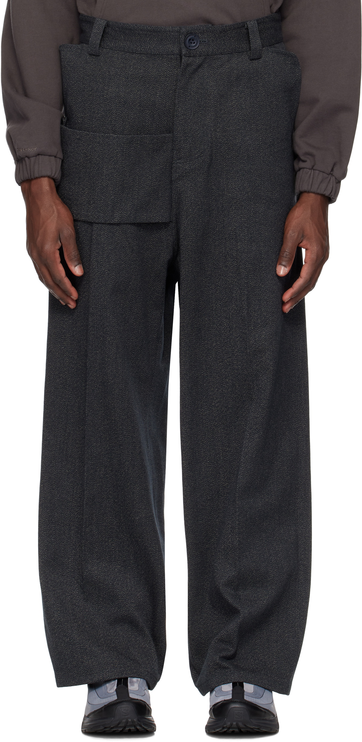 pet-tree-kor Black Resonance Pleat Trousers pet-tree-kor