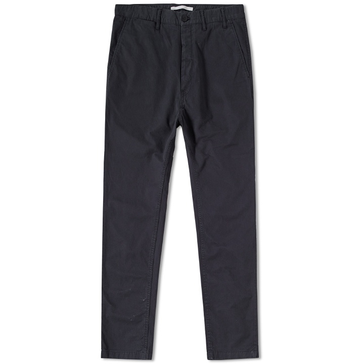 Photo: Norse Projects Aros Slim Light Twill Chino