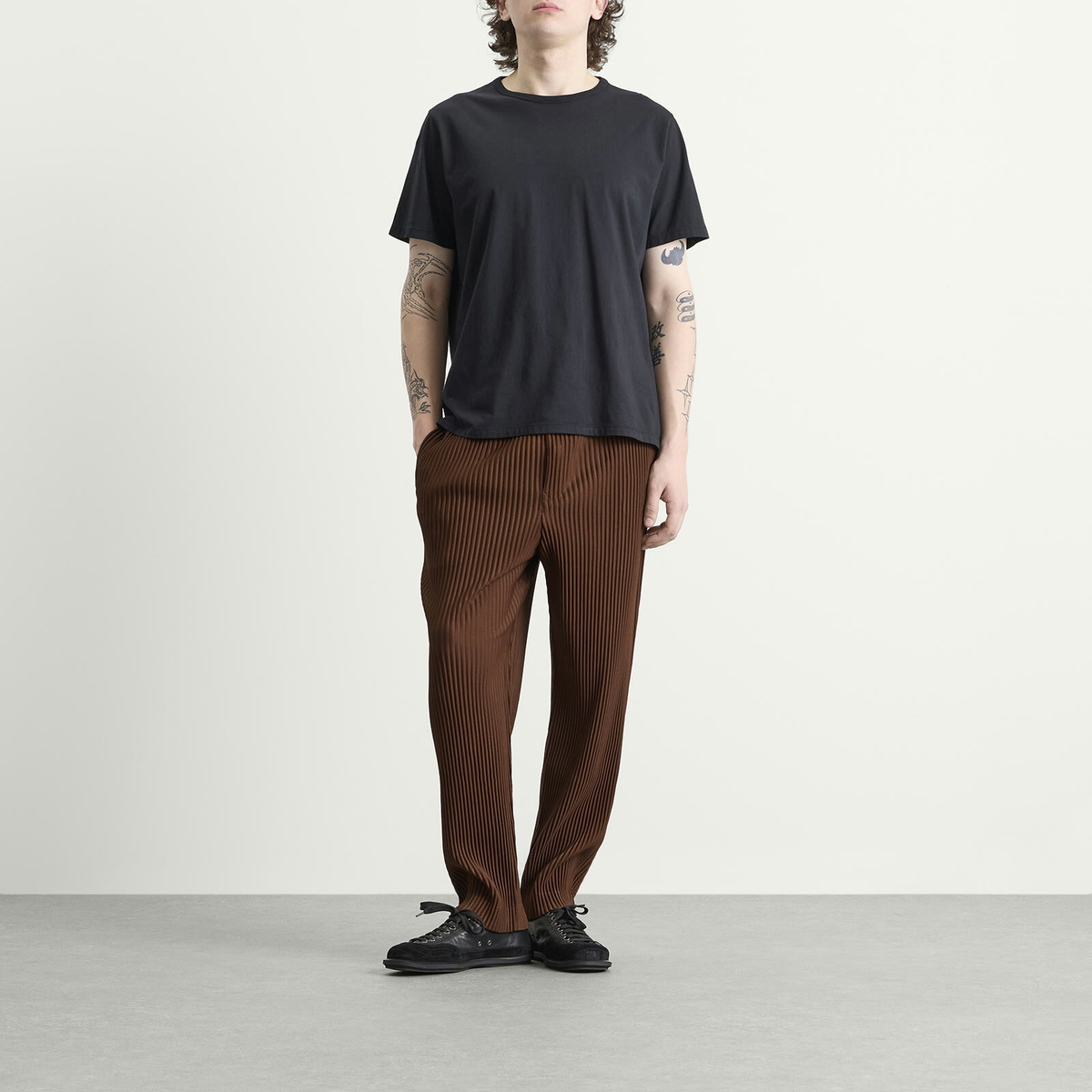 Homme Plissé Issey Miyake Men's Pleat Pant in Anchor Brown