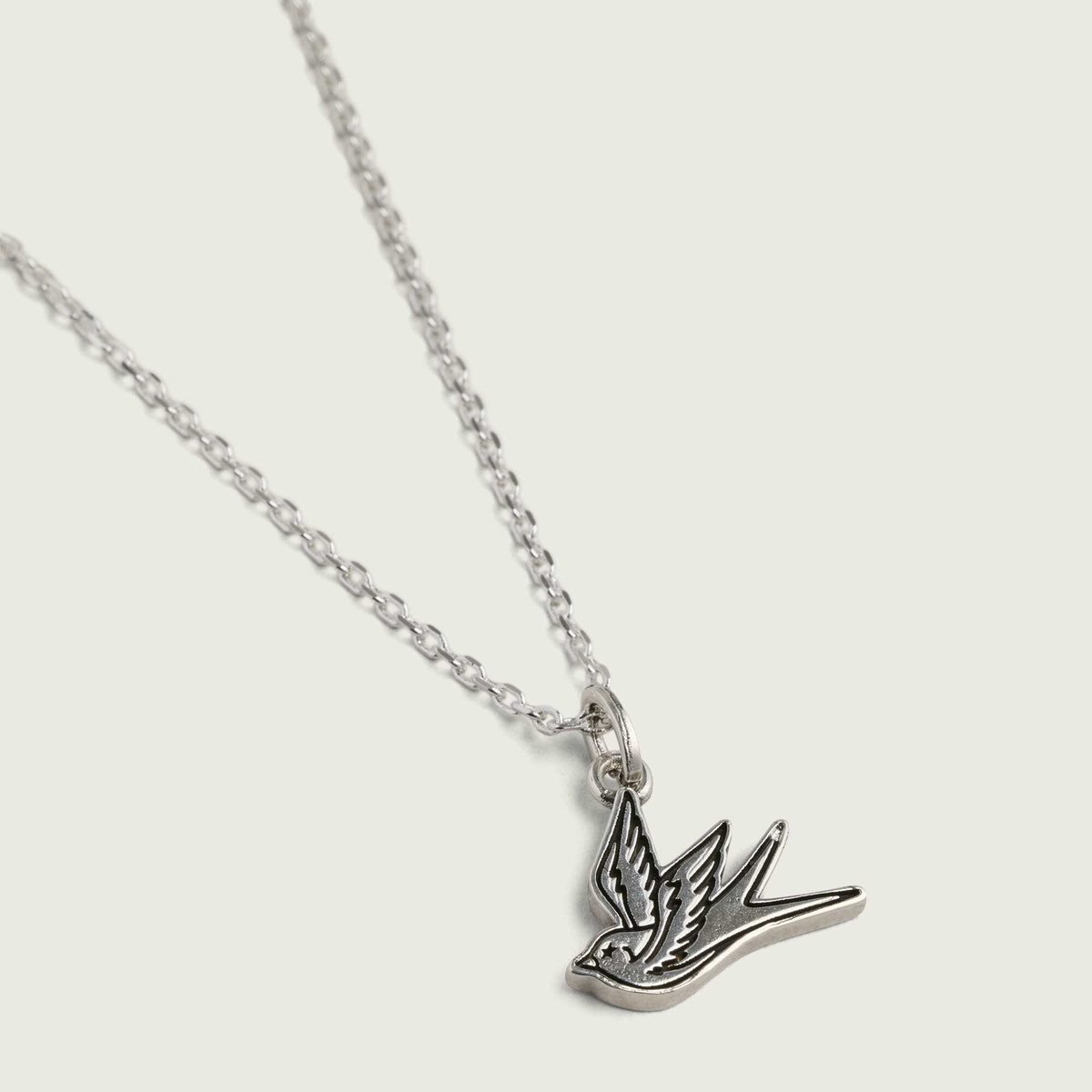 TwoJeys Silhouette Liberty Necklace in Silver
