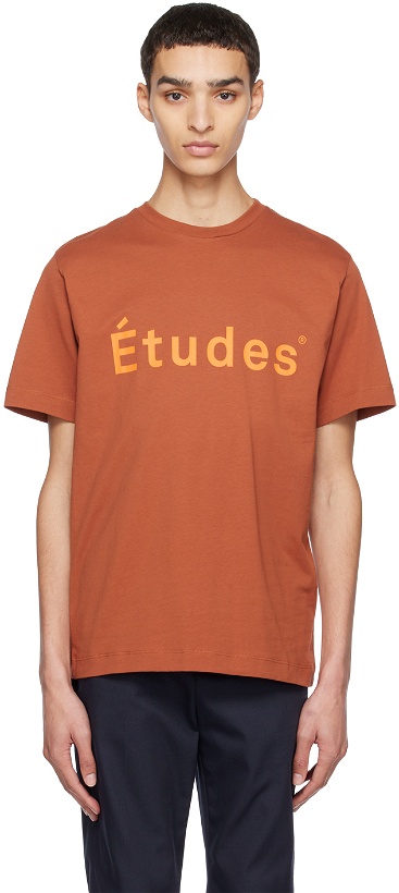 Photo: Études Brown Wonder T-Shirt