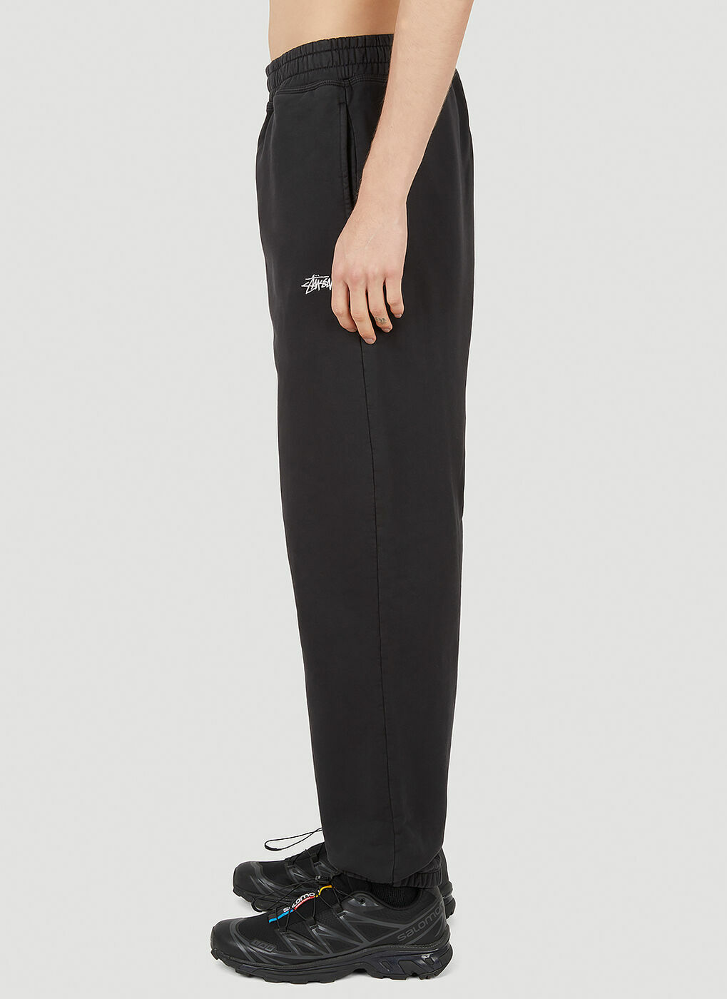 うと　Stussy ブラック スラックス ウエストゴム Stüssy - Stock Logo Track Pants in Black Stussy