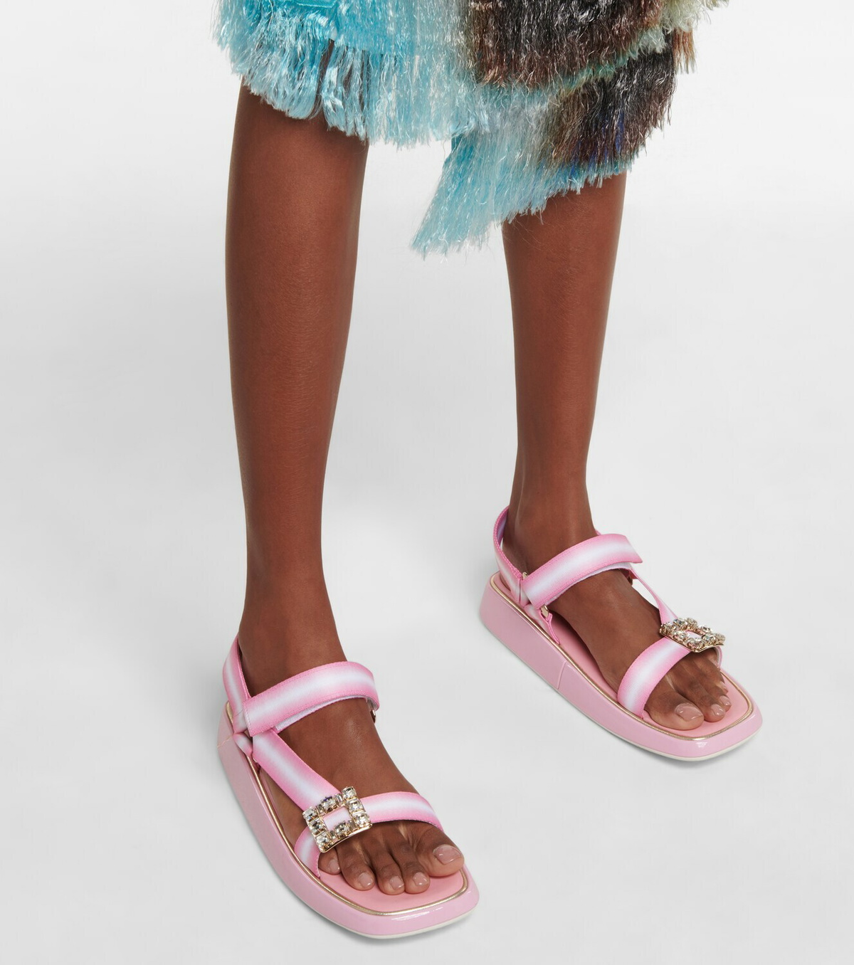 Sandales Roger Vivier ROSE N ROULEAU - Taille 39,5 - Blanches Neuves Avec Emballage - Modèle Rare (valeur 1495 $)