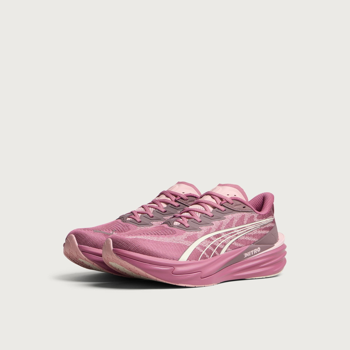 Puma Men's Deviate Nitro 4 Sneaker in Dusty Orchid/Rosy Outlook