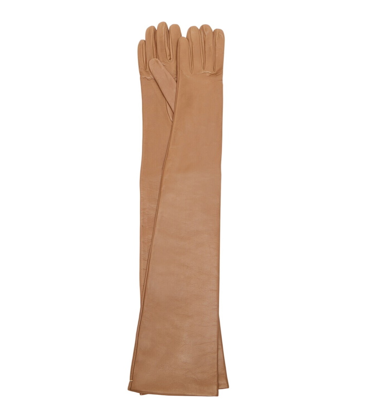 Photo: Nour Hammour Leather gloves