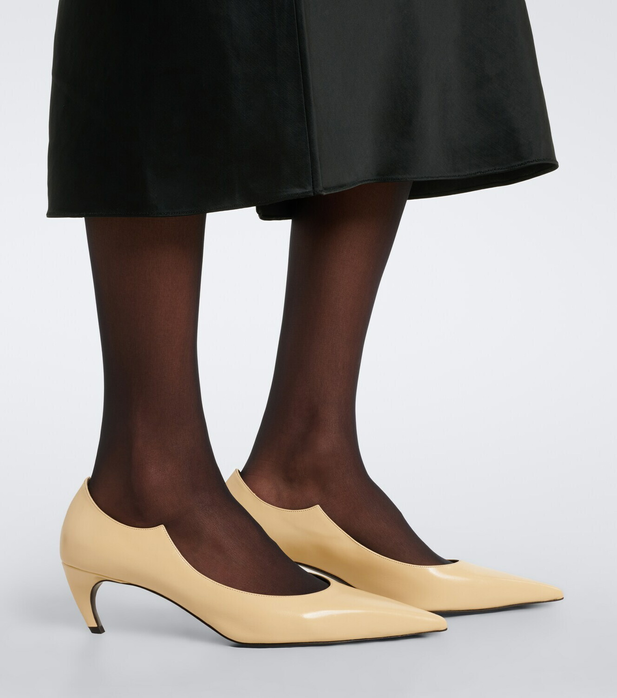 Khaite Valerie leather pumps