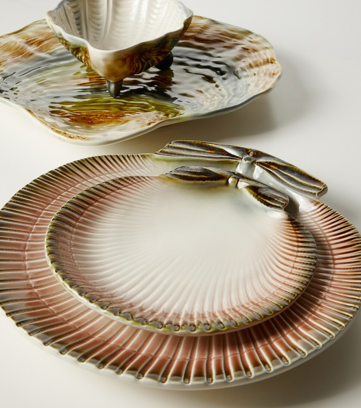 Bordallo Pinheiro Oyster & Scallops set of 4 ceramic dinner plates