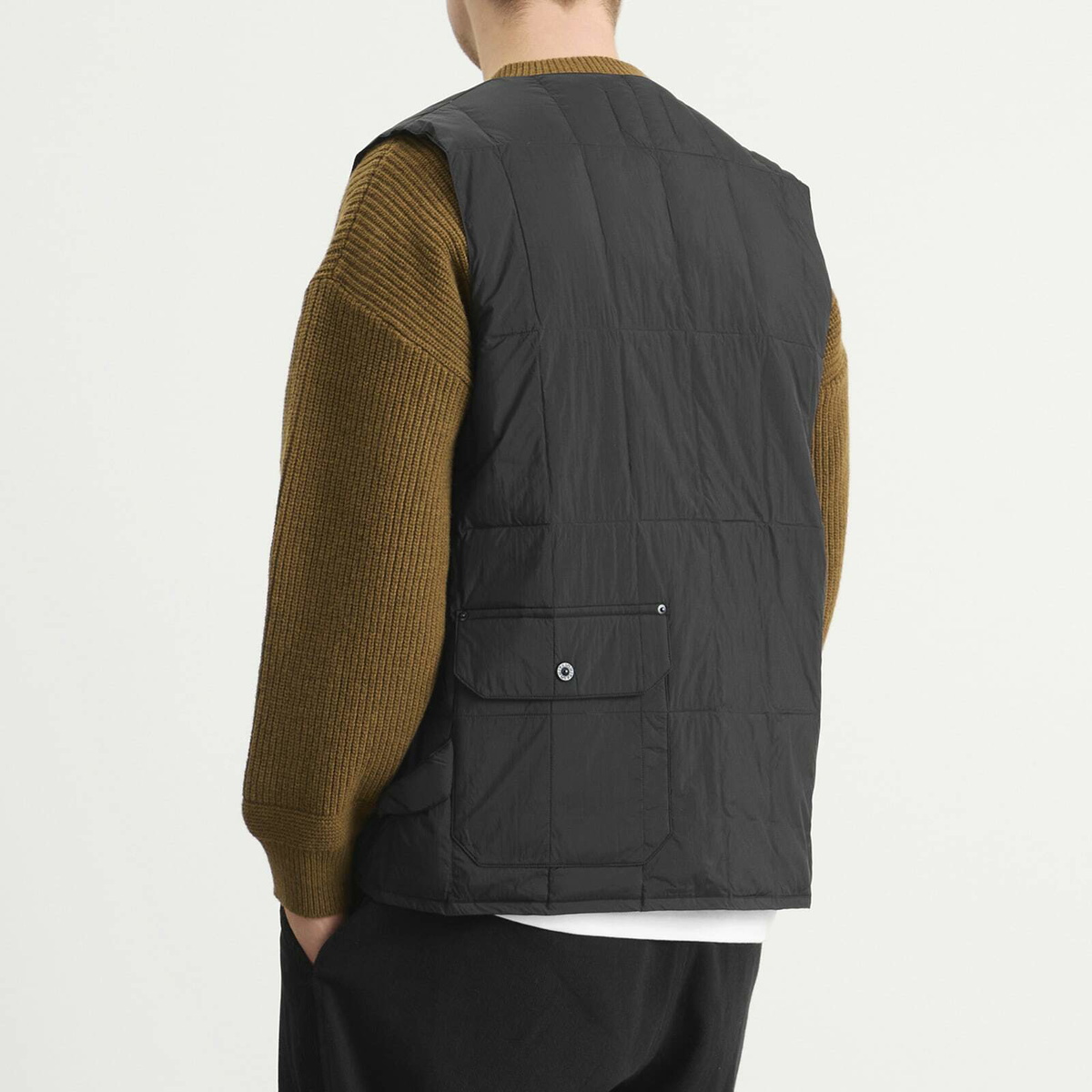 Taion Men's Work V-Neck Button Down Vest in Black