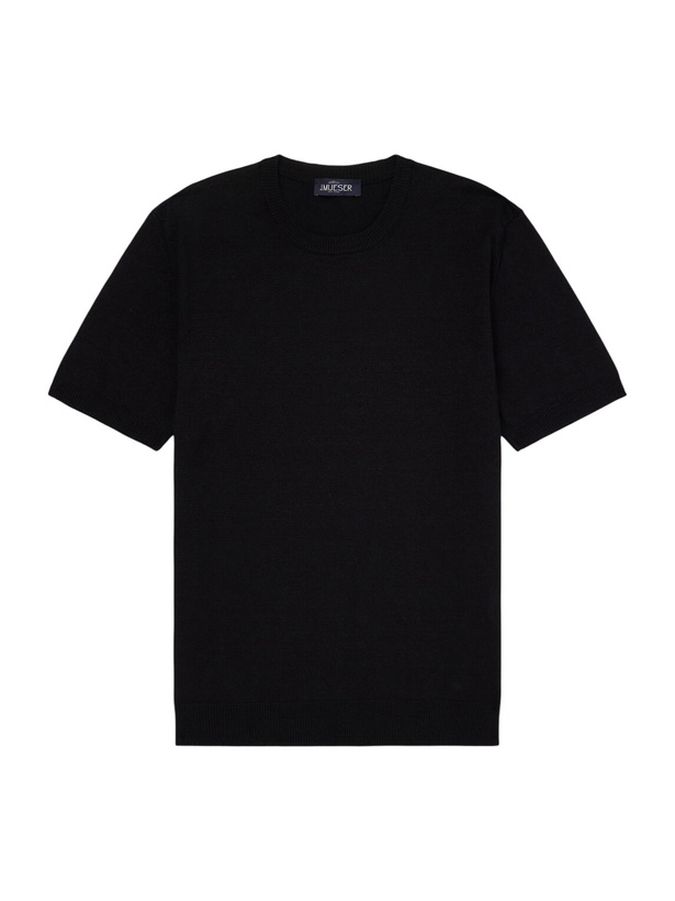 Photo: J. Mueser - Knitted Linen and Cotton-Blend T-Shirt - Black