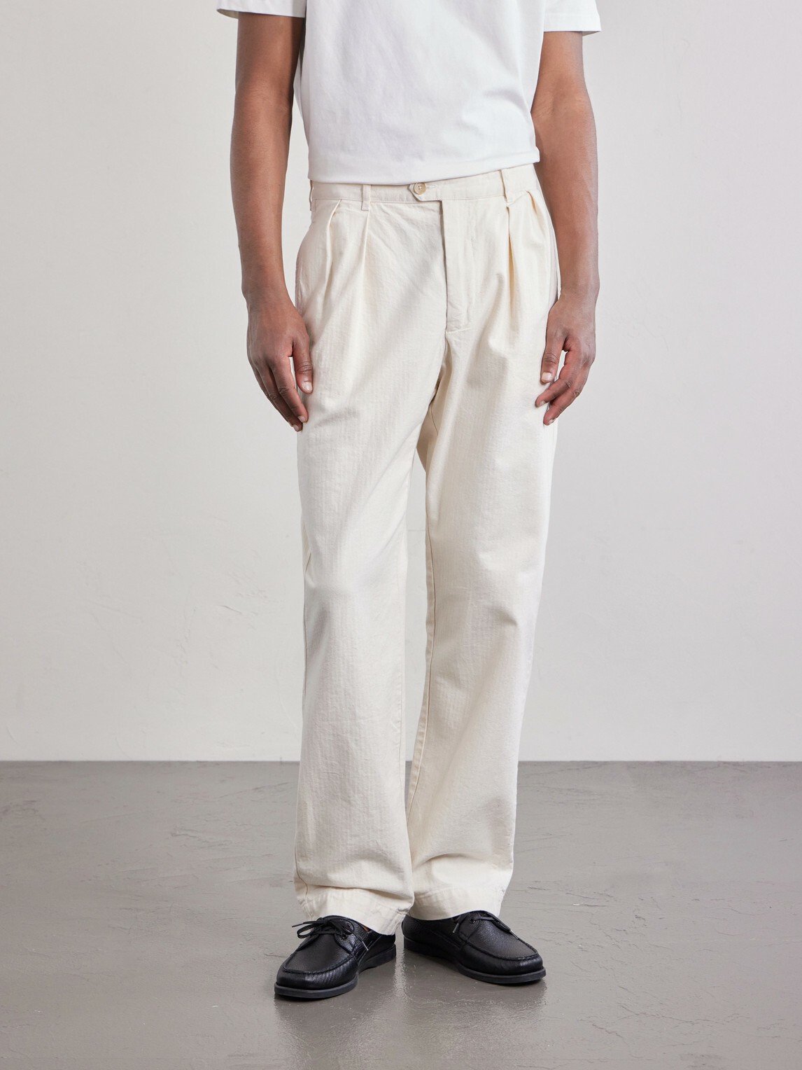 Hartford - Trunk Straight-Leg Pleated Cotton Woven Trousers - Neutrals