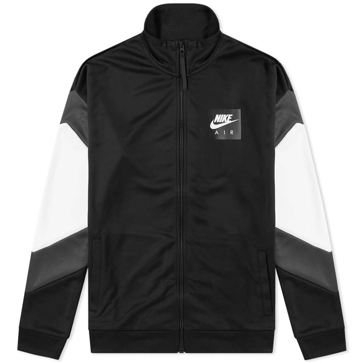 Photo: Nike Air Jacket