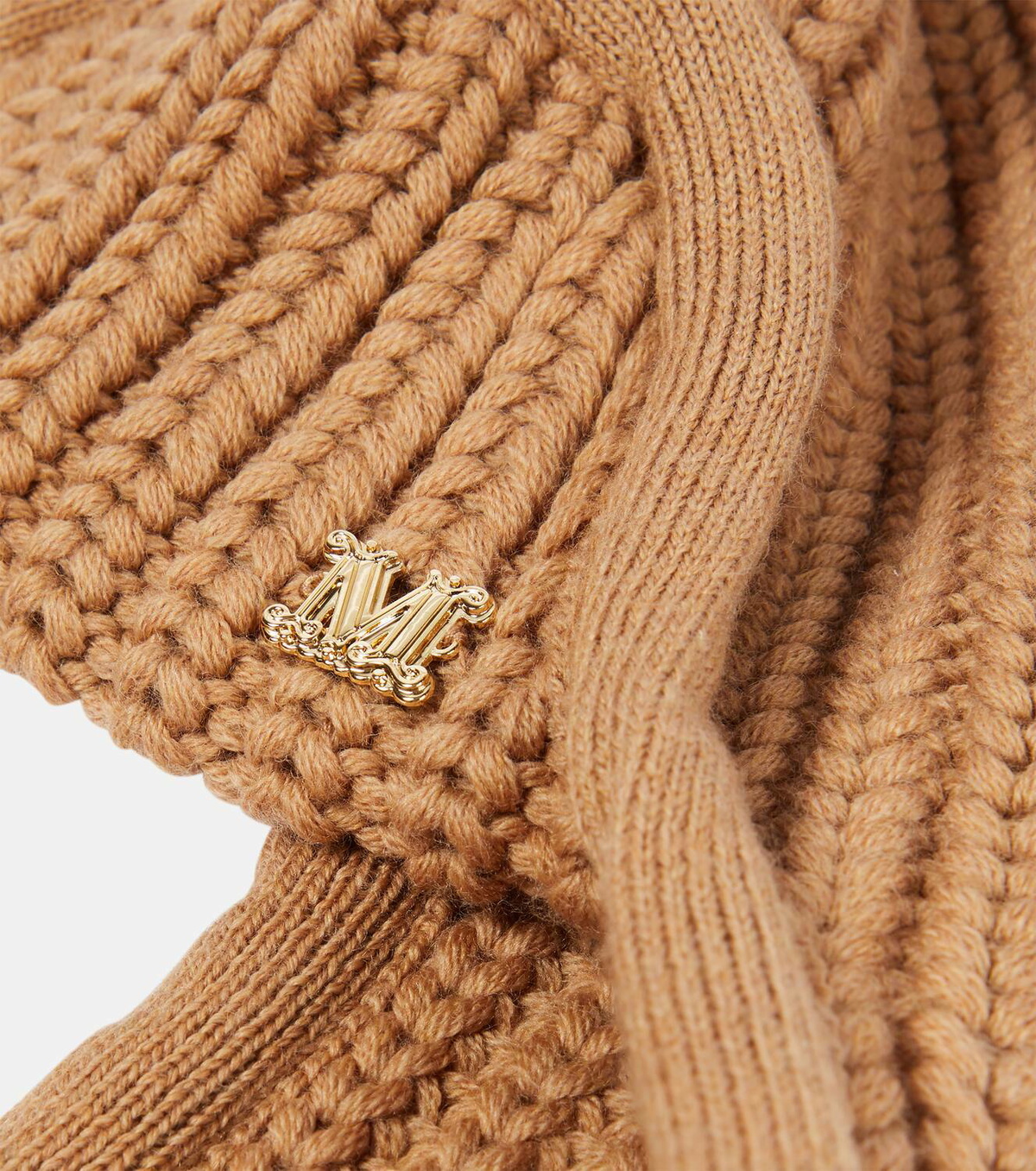 Max Mara Apice virgin wool beanie Max Mara display picture 2