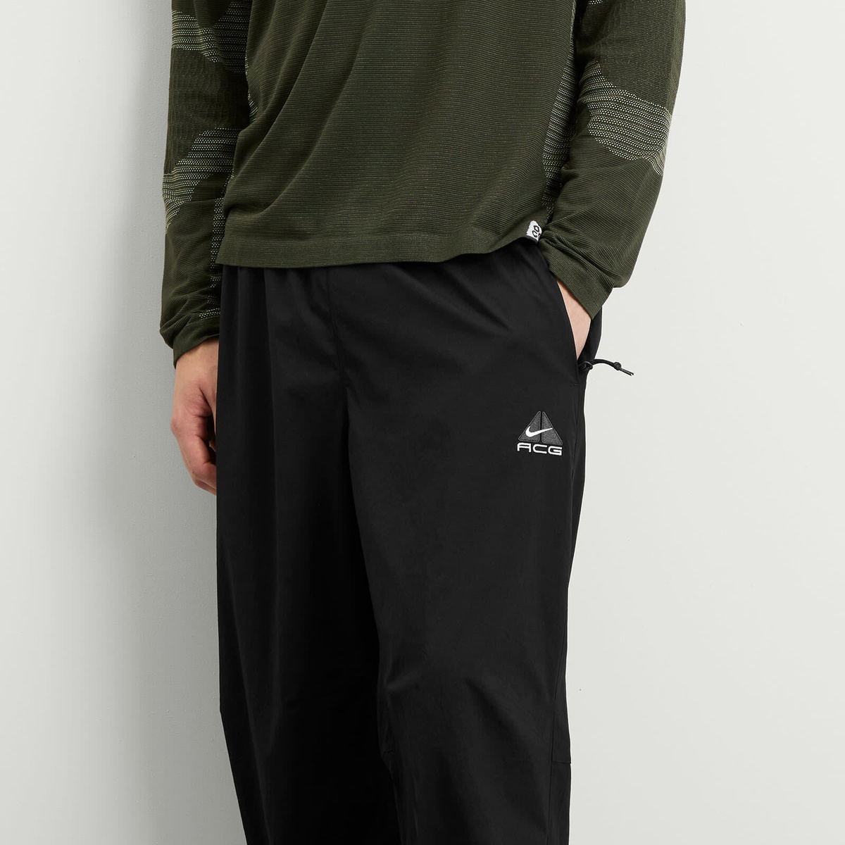 Nike Men's ACG Black Iguana Pant in Black/Summit White Nike