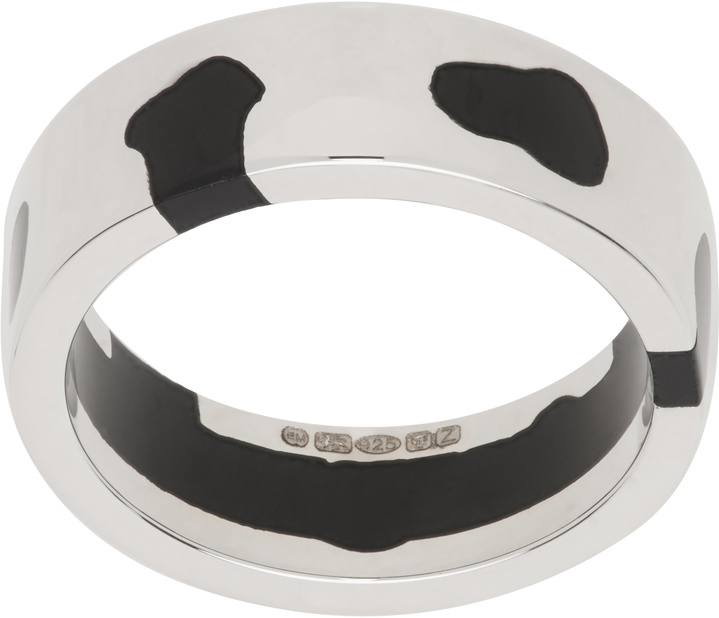 Photo: Ellie Mercer Silver & Black Classic Band Ring