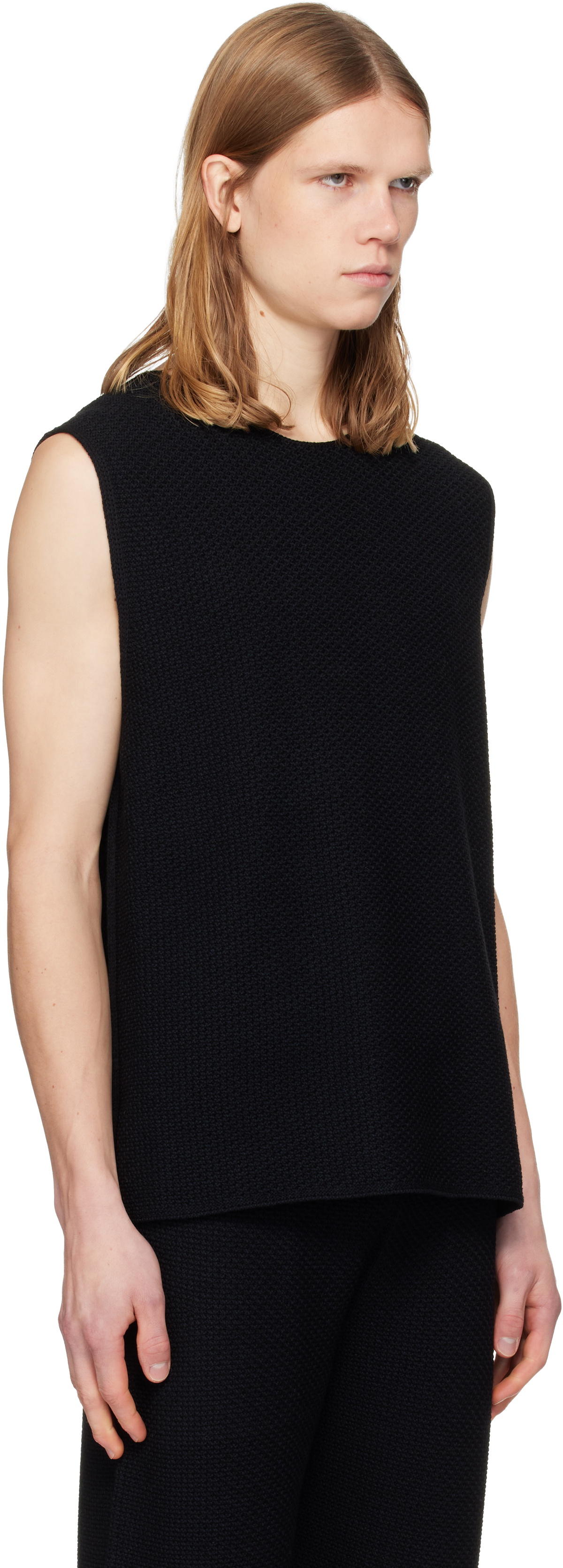 HOMME PLISSÉ ISSEY MIYAKE Black Rustic Knit Vest