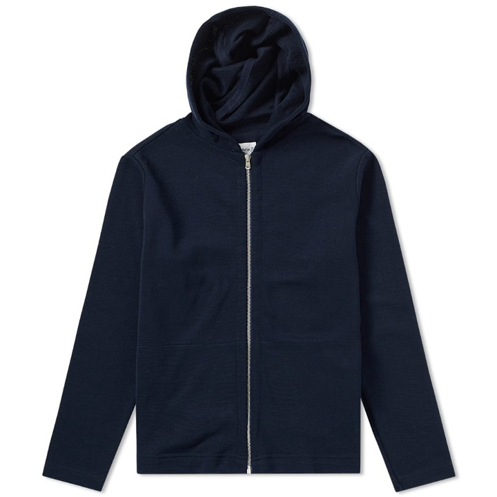 Photo: S.N.S. Herning Pace Hooded Jacket