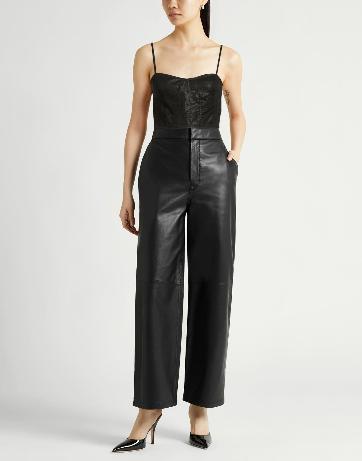 Jucca Womens Top in Black