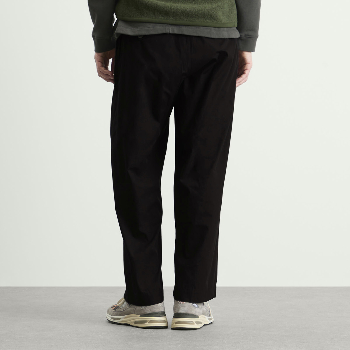 Universal Works Men's Broadcloth Oxford Pant in Black