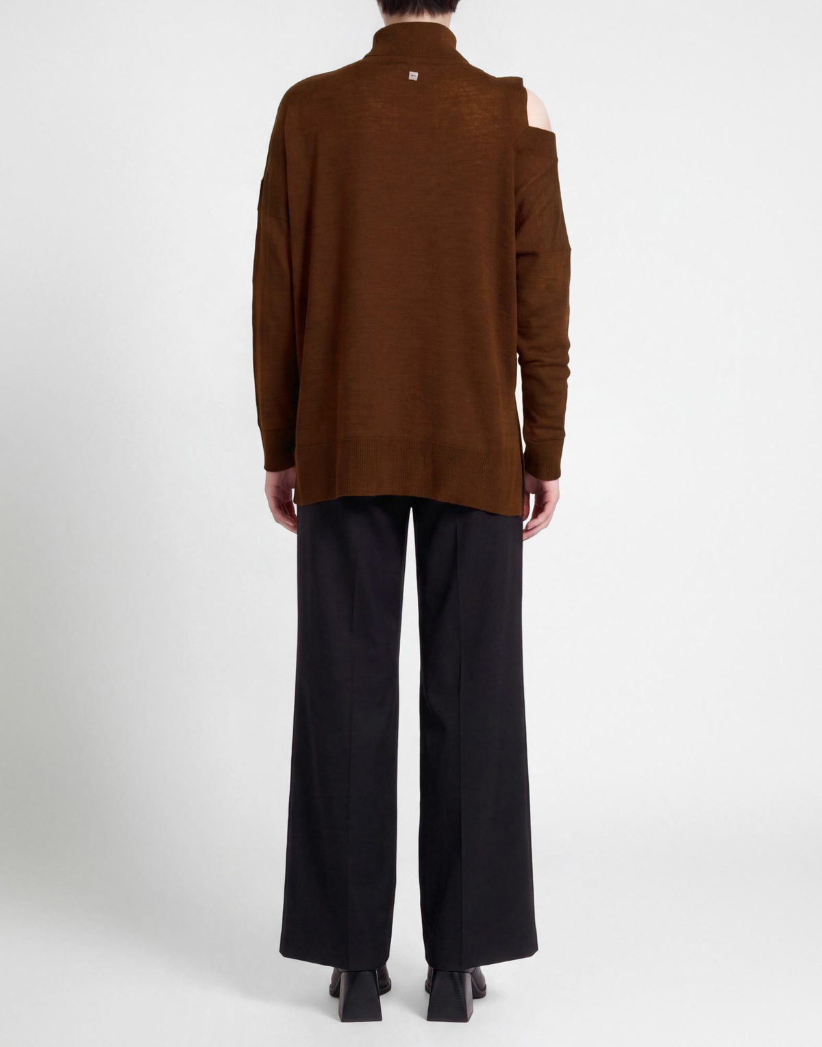 Manila Grace Womens Turtleneck in Brown