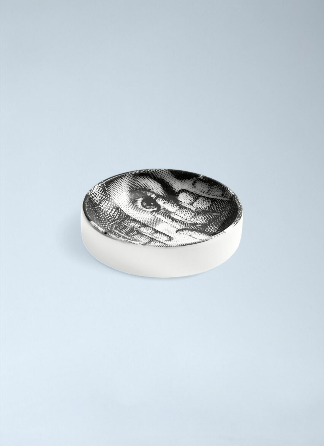 Fornasetti Tema e Variazioni N.154 Ashtray