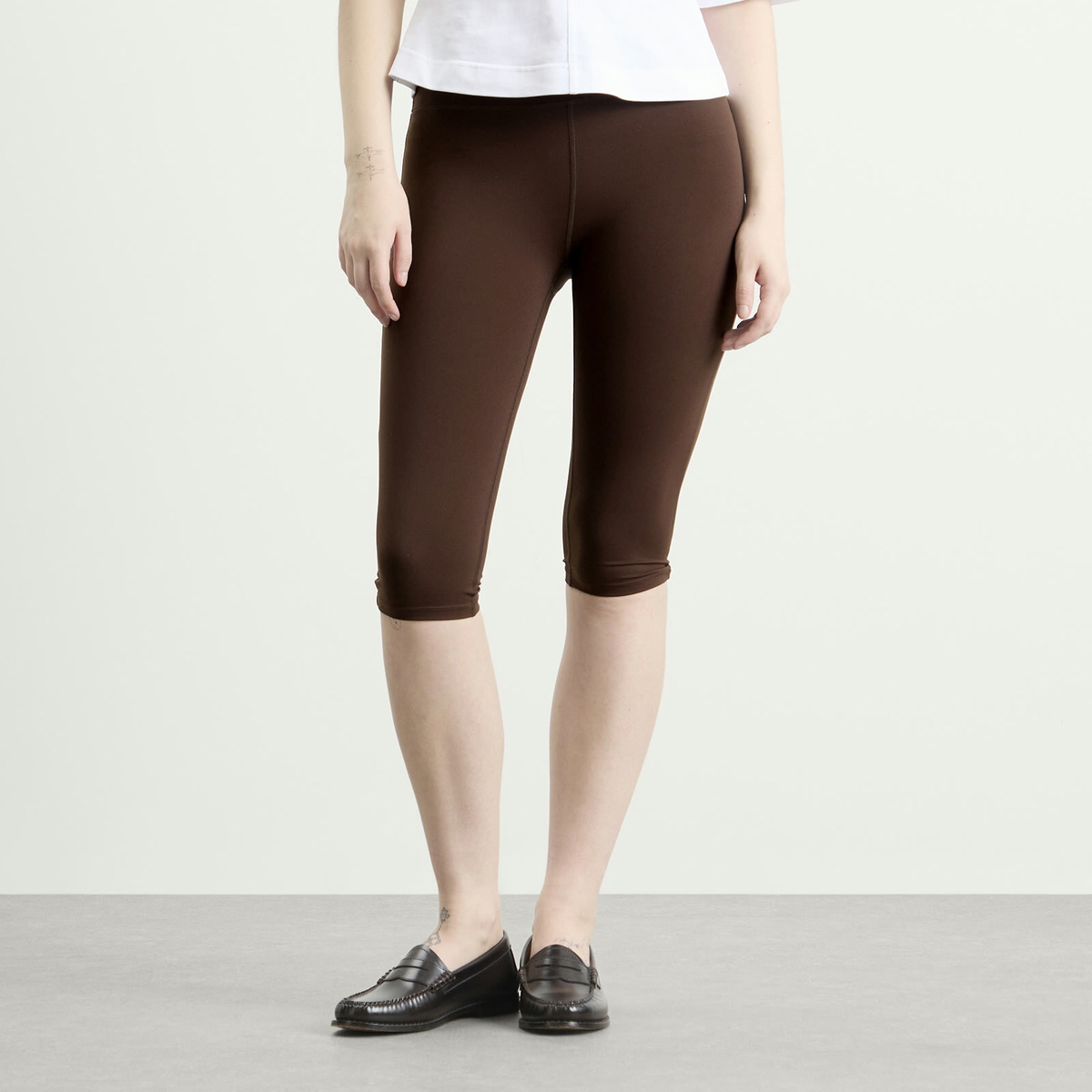 TALA Women's Capri Leggings in Chestut Brown