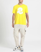 Invicta Mens T-shirt in Yellow