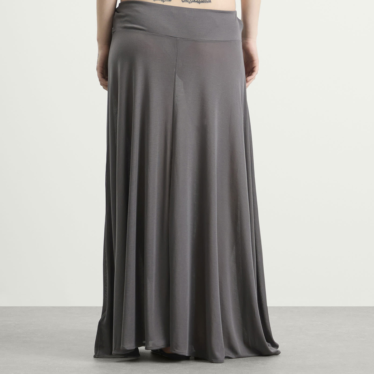 ST. Agni Women's Fluid Jersey Skirt in Soot
