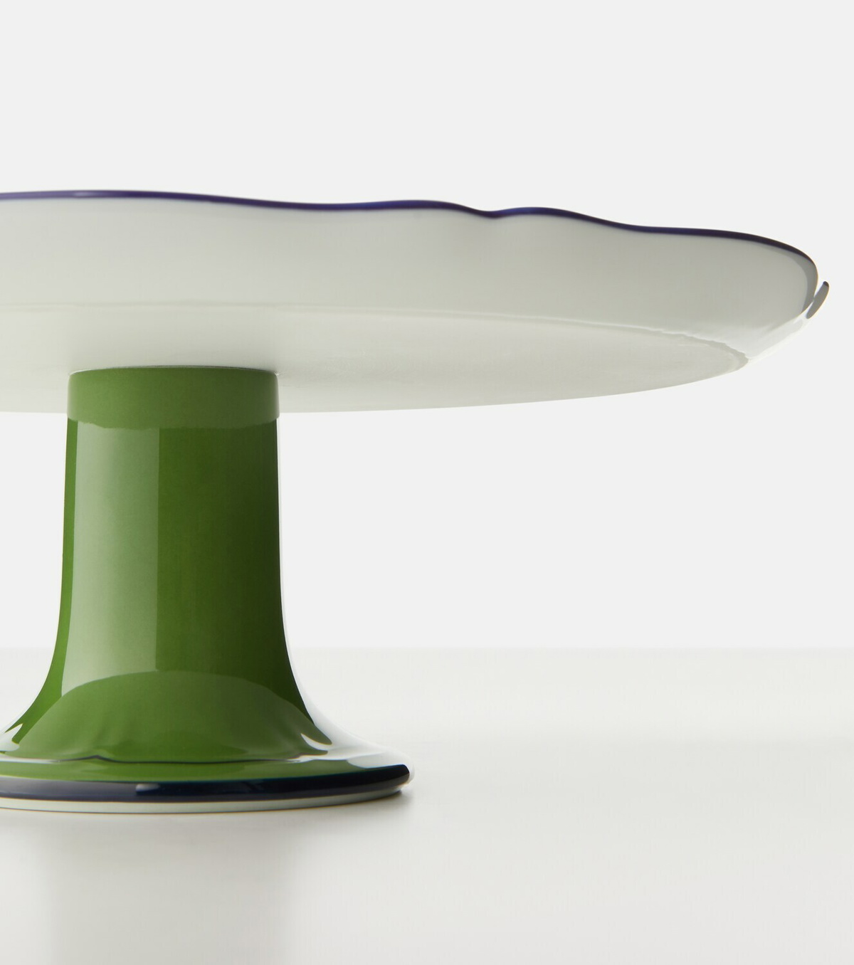 Ginori 1735 Oriente Italiano porcelain cake stand