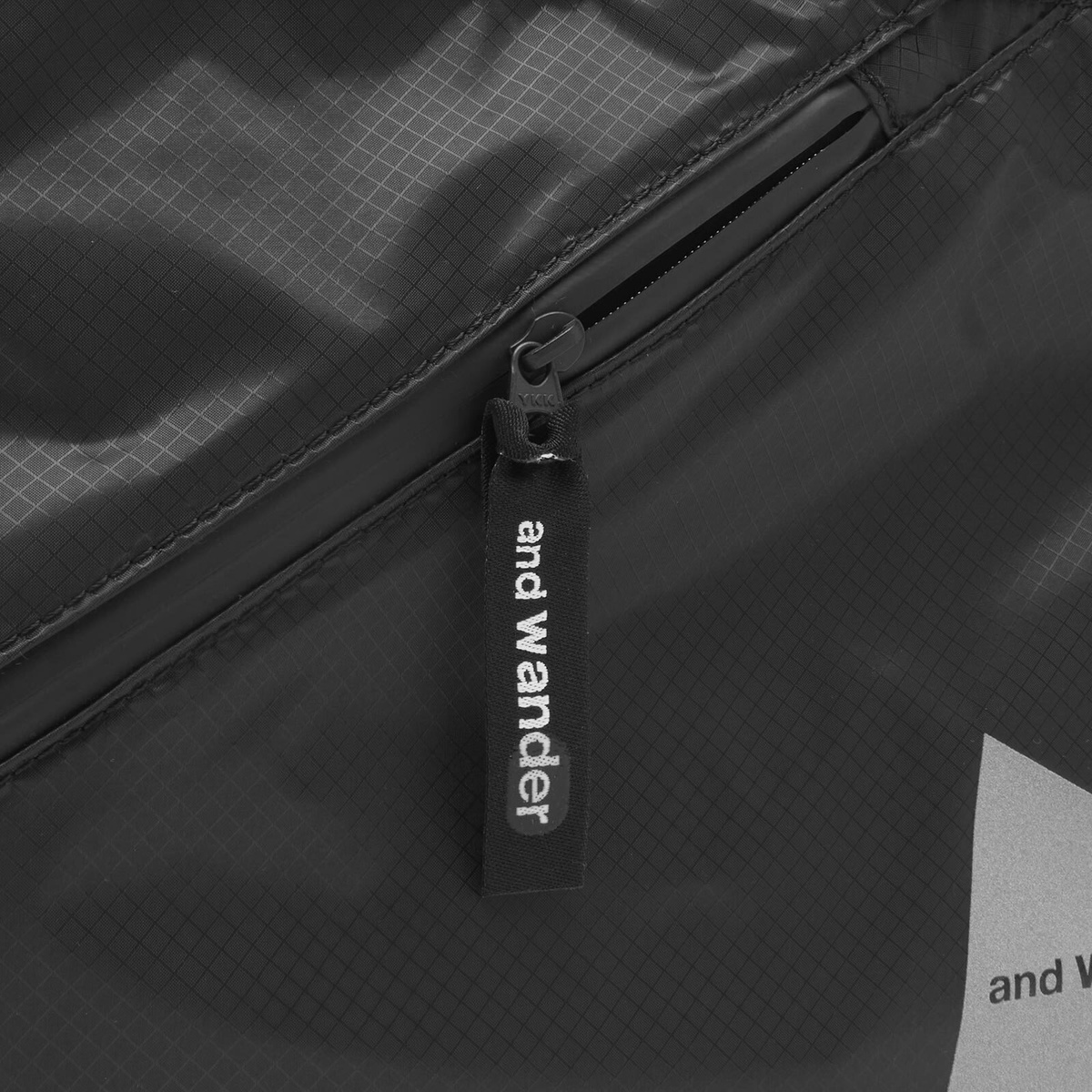 and wander Men's Sil Shoulder Bag in Black 