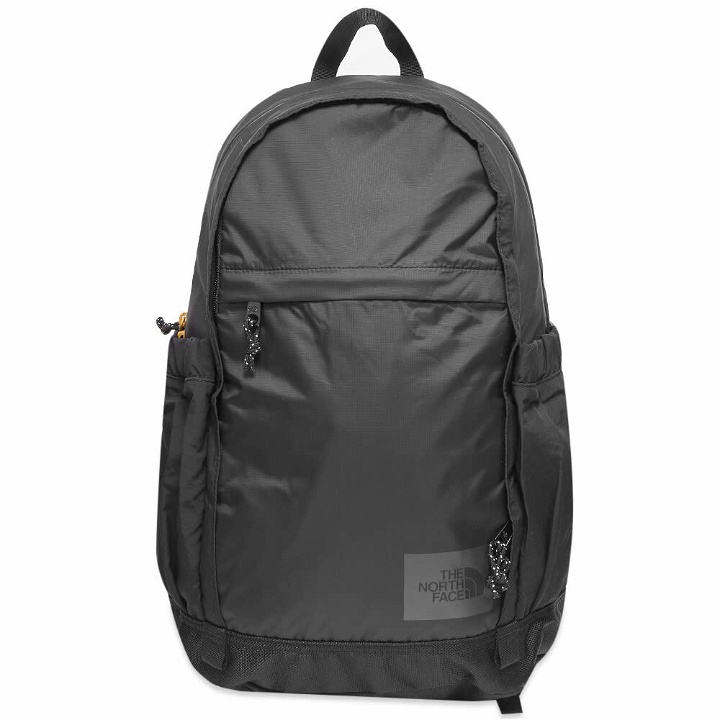 Photo: The North Face Men's Mountain Daypack L in Black/Antelope Tan