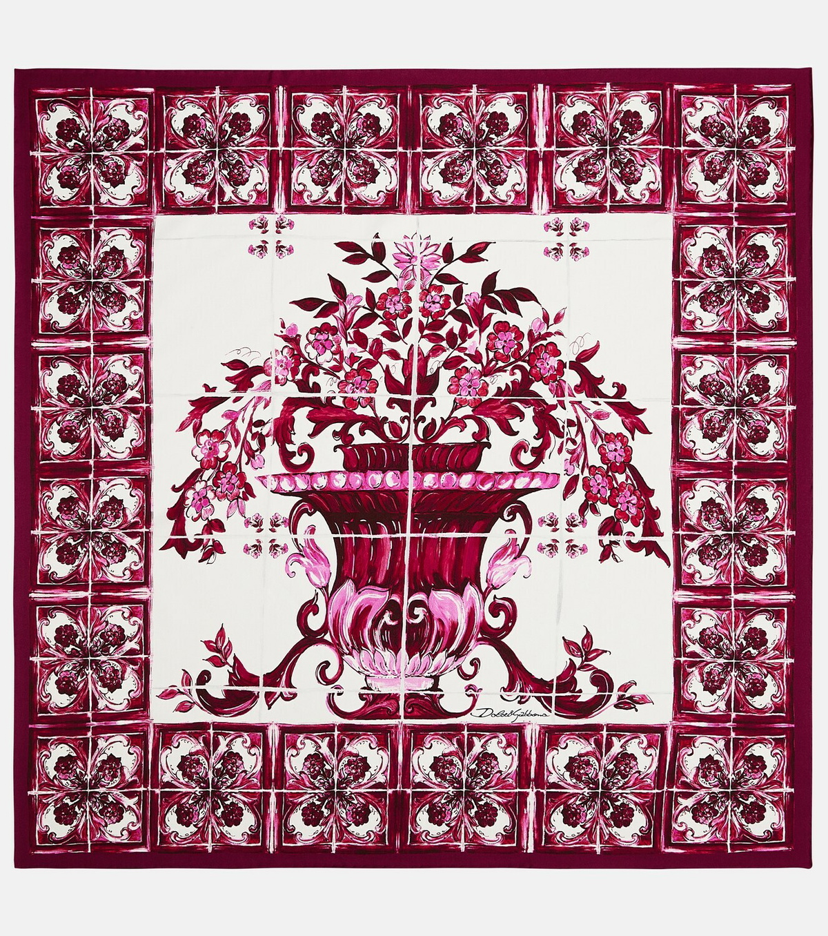 【関税＆送料込み】Dolce & Gabbana Printed Silk Scarf Dolce&Gabbana Printed silk scarf Dolce & Gabbana