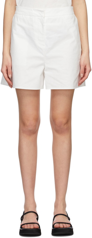 Photo: AMOMENTO White Cotton Shorts