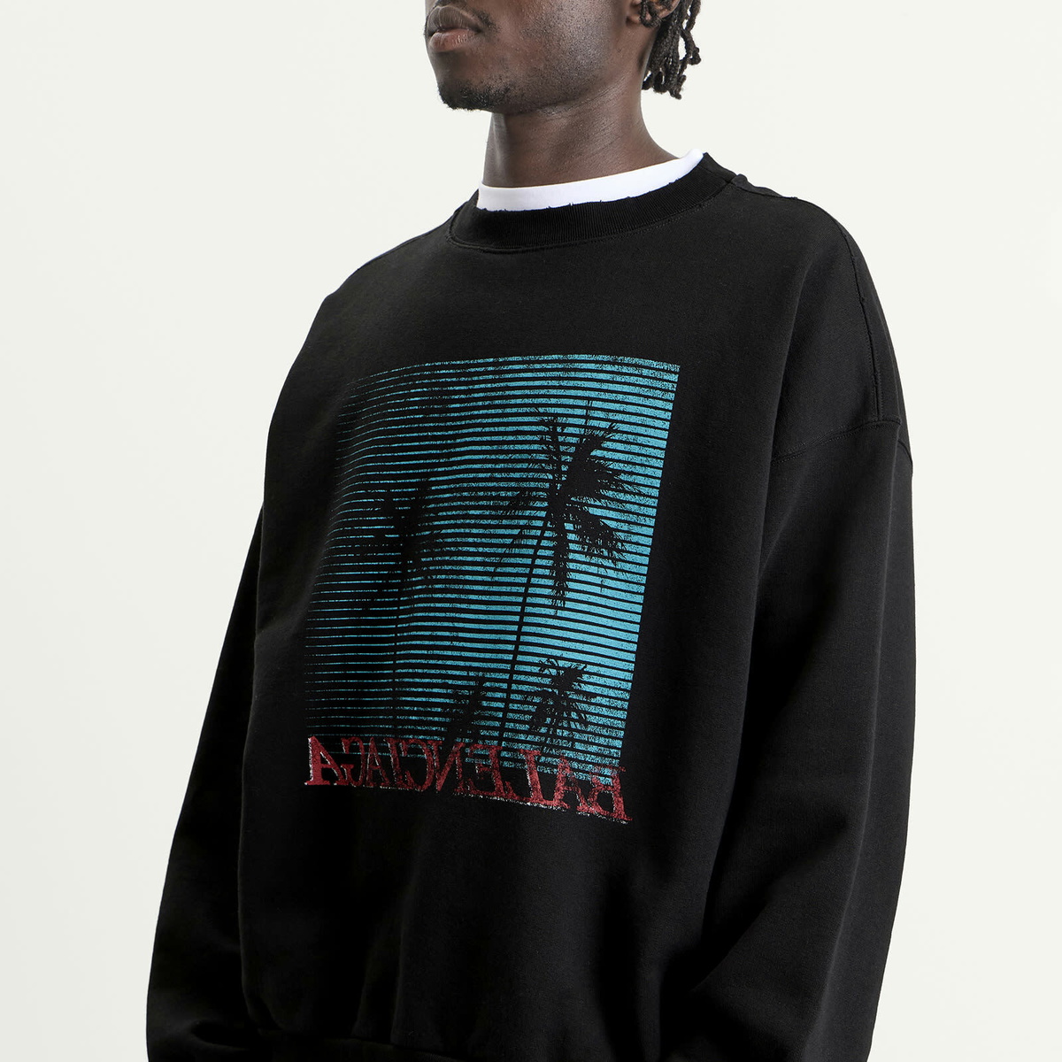 Balenciaga Men's Vintage Medium Fit Crewneck in Black