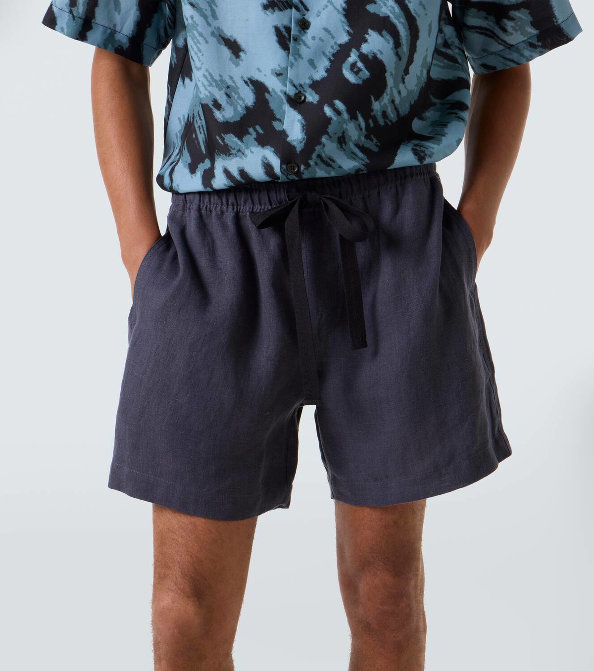 Commas Linen shorts