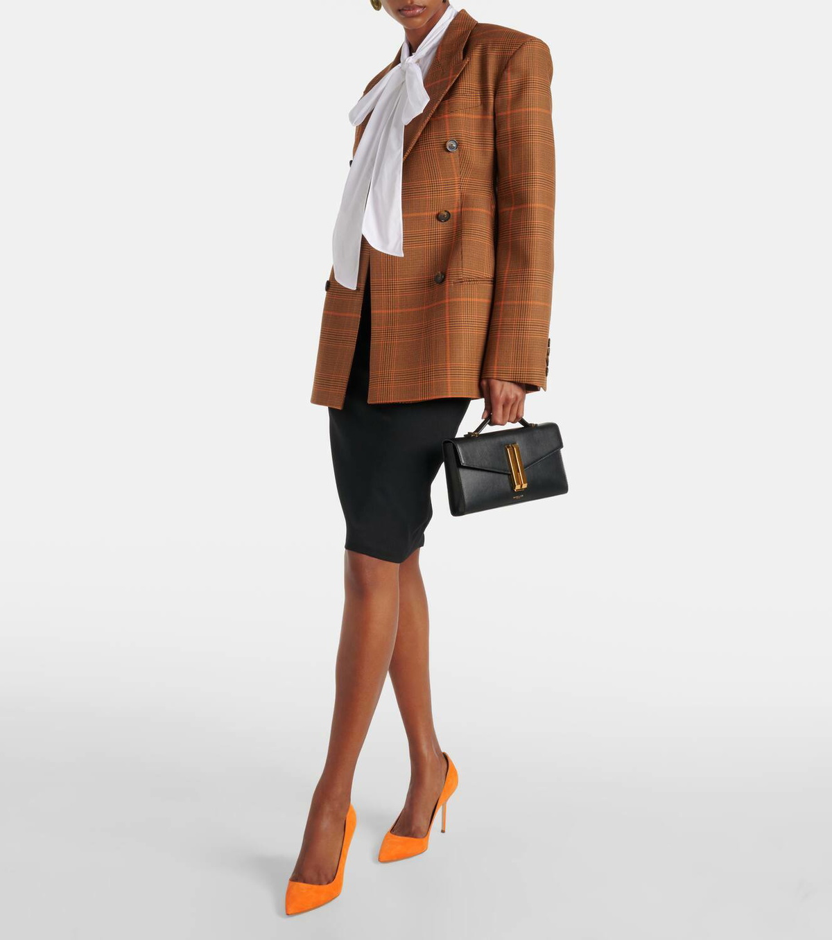 Manolo Blahnik BB 90 suede pumps