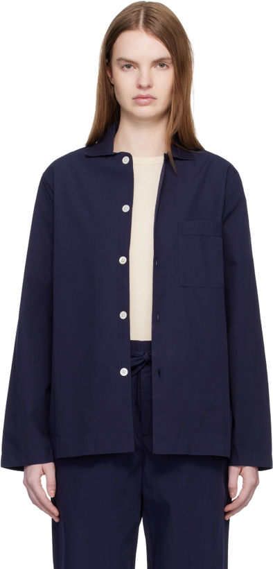 Photo: Tekla Navy Poplin Long-Sleeved Pyjama Shirt