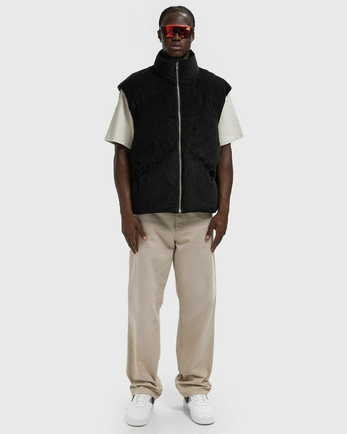 Rough. CORDUROY PUFFER VEST Black Men