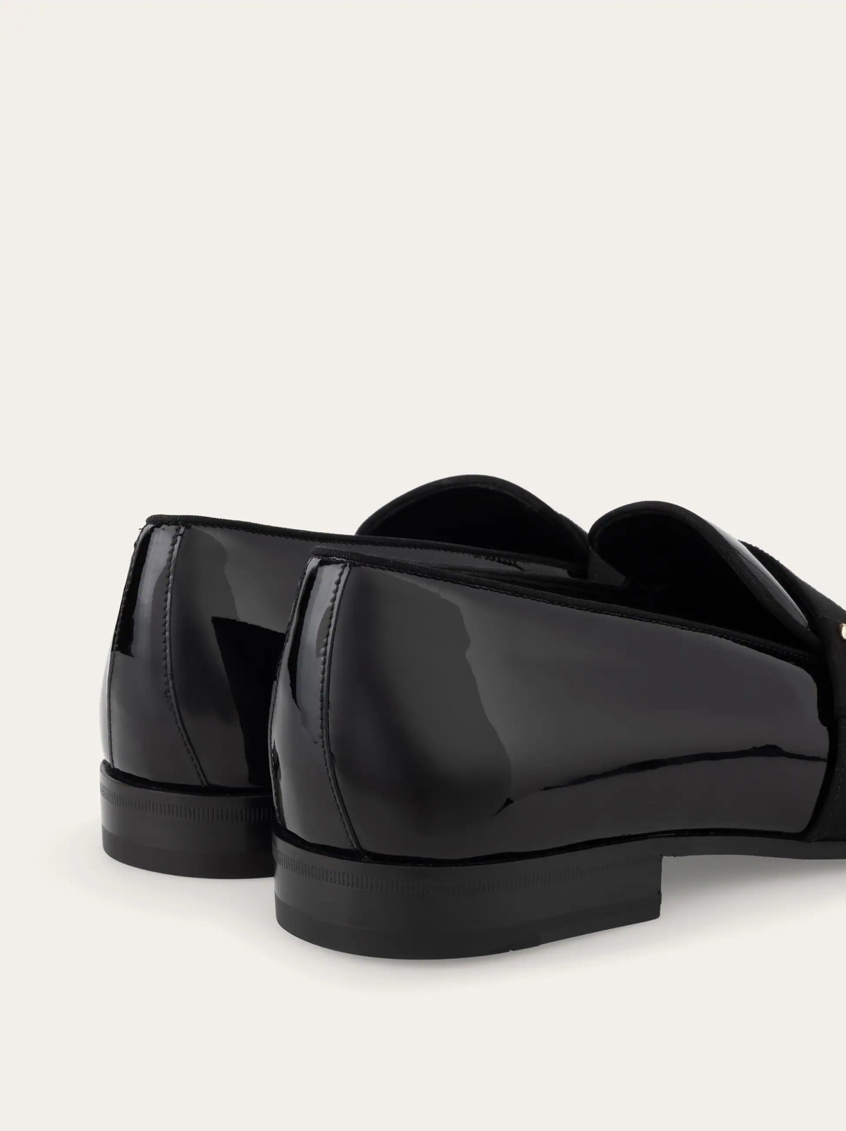 Ferragamo Mens Gancini loafer in Black
