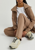 ON Cloudmonster 2 Mesh Sneakers Cream