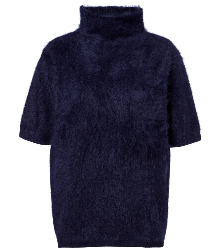 Photo: Lisa Yang Madelene cashmere sweater