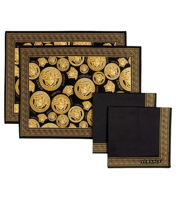 Photo: Versace Home Medusa Amplified set of 2 napkins and placemats