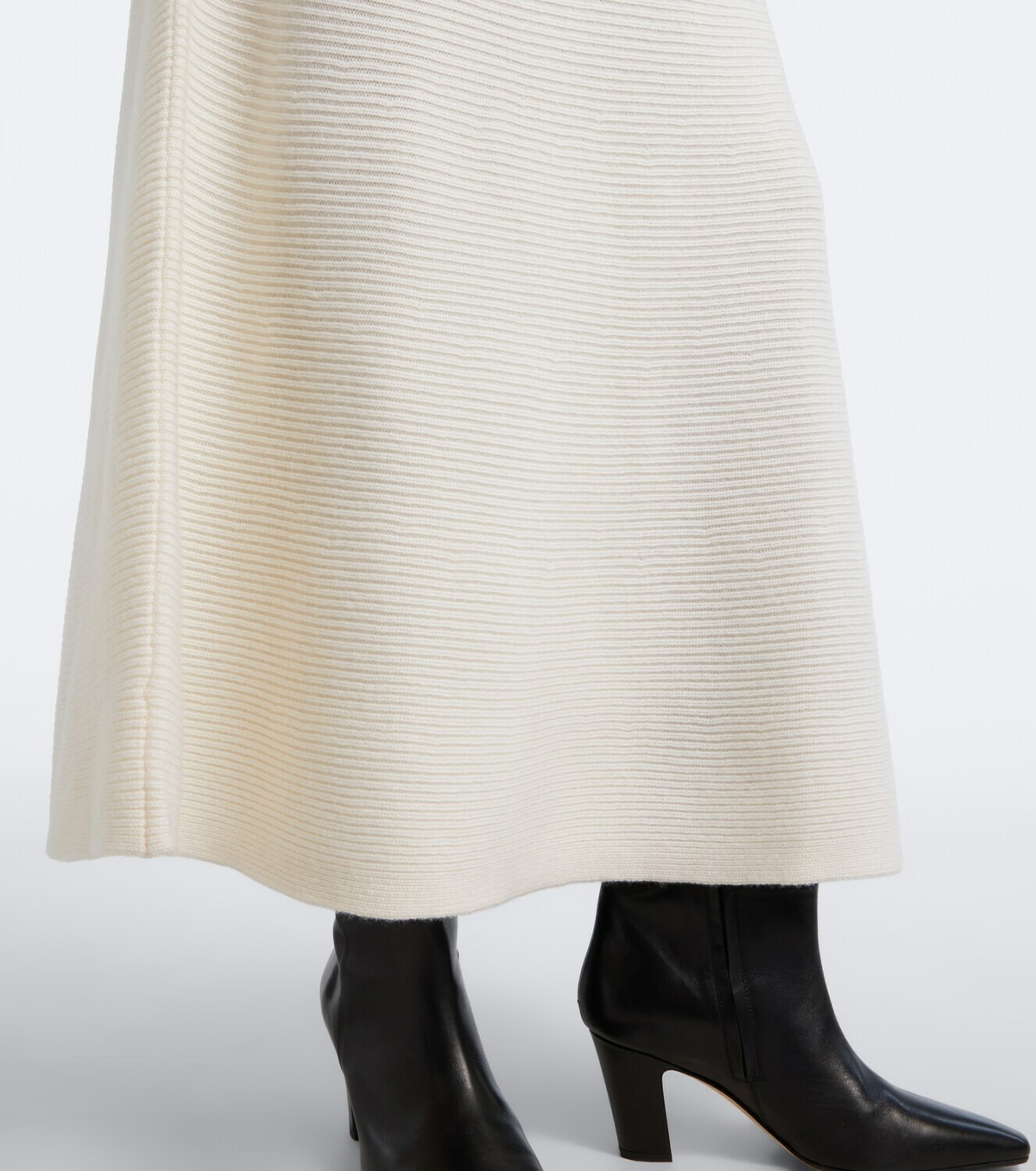 Lisa Yang Dovie cashmere midi skirt