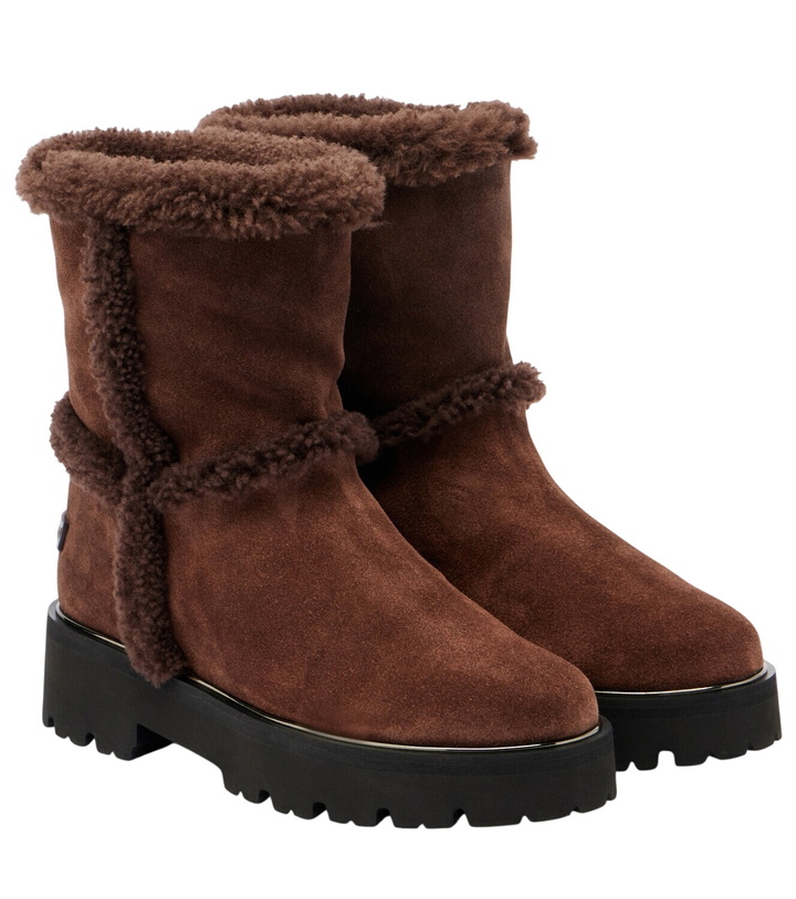 Photo: Aquazzura Teddi 20 shearling-trimmed suede ankle boots