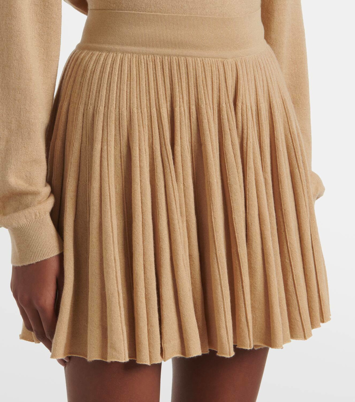 Loro Piana Luciole pleated cashmere-blend shorts