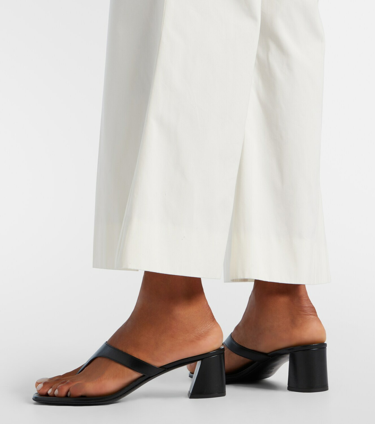 Khaite Archer 55 leather thong sandals