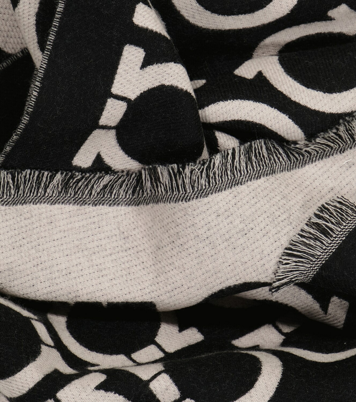 マフラー・ストール FERRAGAMO Embroidered wool blend reversible scarf Ferragamo - Logo wool scarf Salvatore Ferragamo