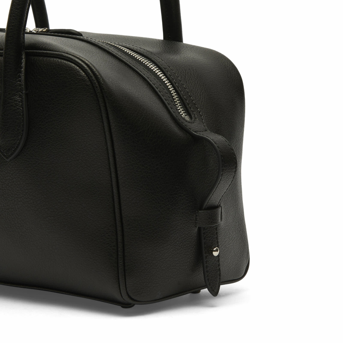 DUNST Women's Leather Shoulder Bag in Black 